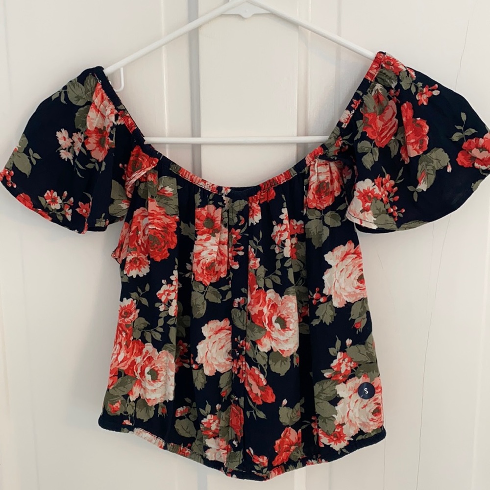 Abercrombie&Fitch Cinched Hem Off-the-Shoulder Top